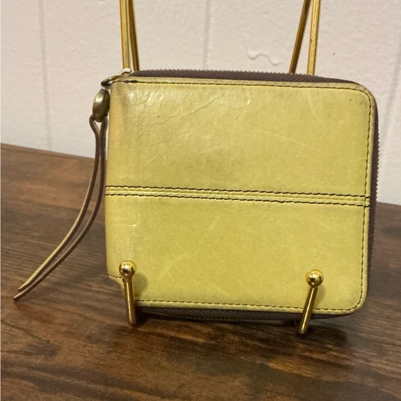 HOBO Handbags - Vintage Rare Yellowish Distressed Bifold Zip Leather Hobo International Wallet